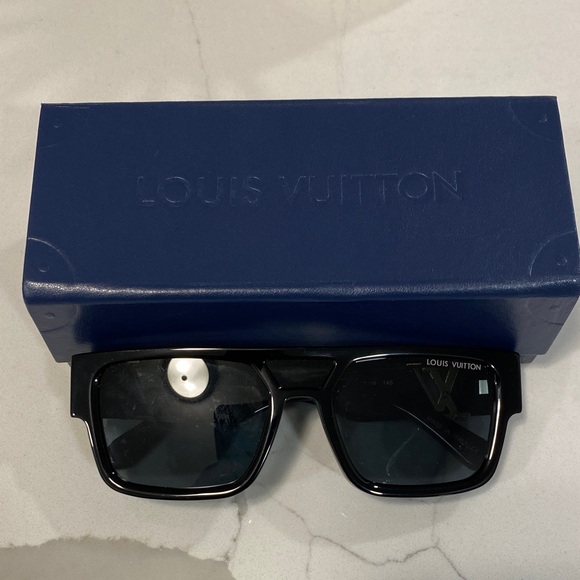 Louis Vuitton Black Sunglasses with Gold Hardware - Picture 3 of 3